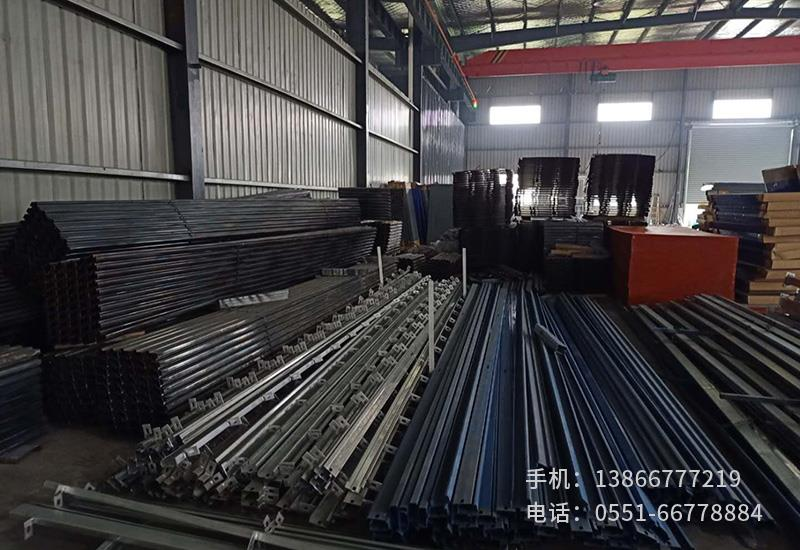 鋼架生產(chǎn)車間.5